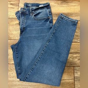 Straight Leg Jeans (Long Inseam)